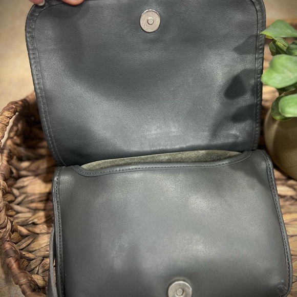 AUTHENTIC Vintage Dark Grey Leather 9142 Mini Hippie - Picture 5 of 7